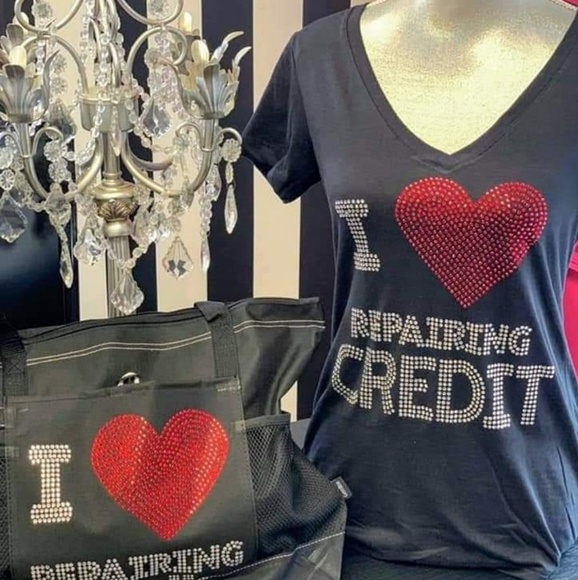 I Love Repairing Credit Tee - Picture 1 of 1